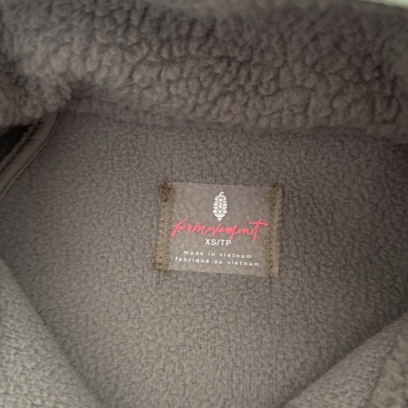 NWT Free people movement Hit The Slopes Pullover Fleece Pullover with Pocket - Picture 7 of 7